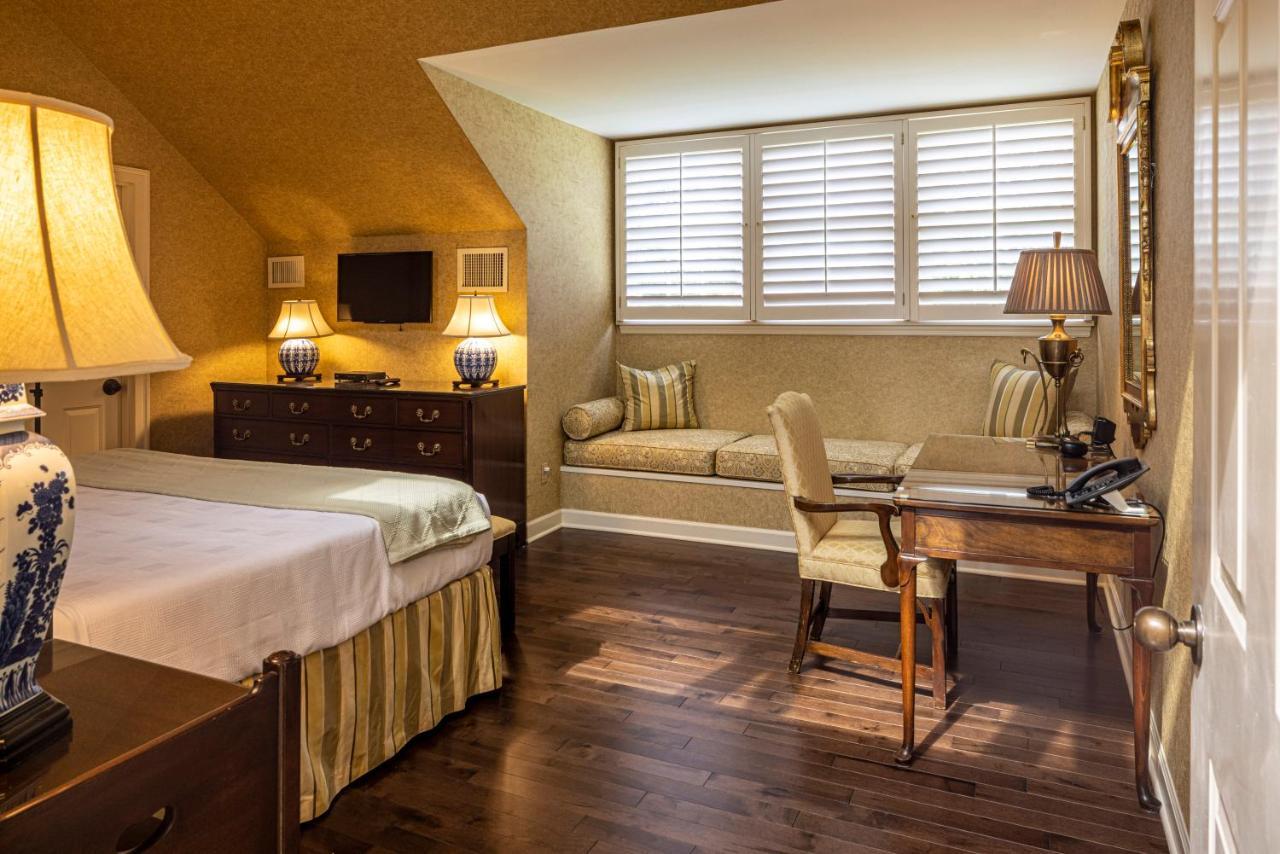 Baywood Conference And Center Hotel 3*